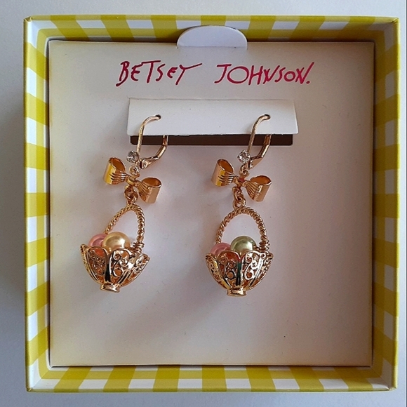 Betsey Johnson Easter Egg Basket Dangle Earrings NEW - Picture 2 of 4
